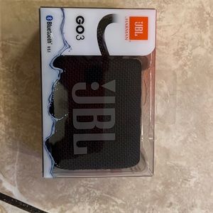 JBL Go3 Bluetooth speaker- black